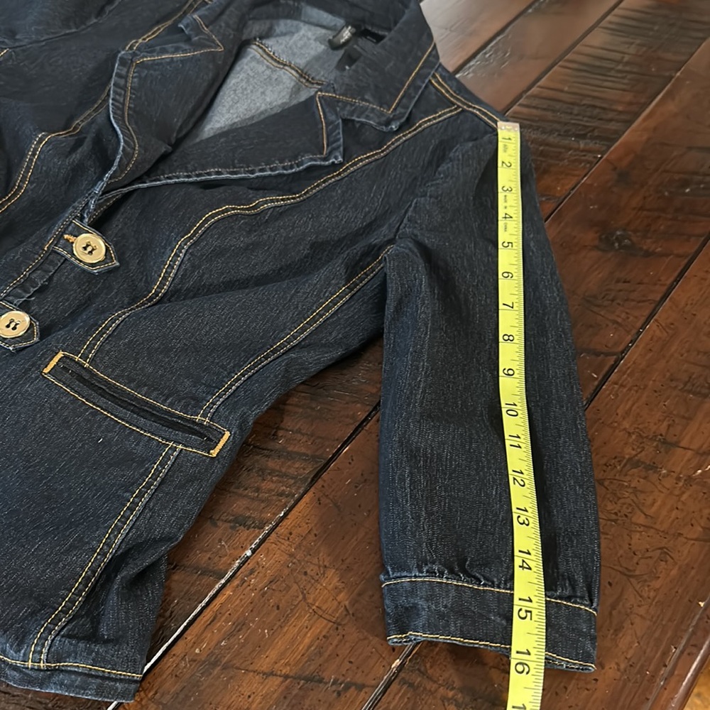 Bisou Bisou Jean Jacket - Picture 4 of 9